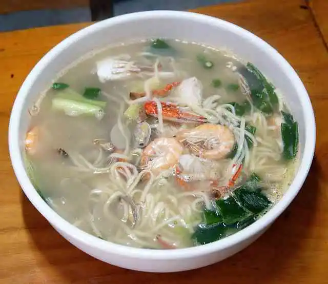 고른닭한마리칼국수004.webp