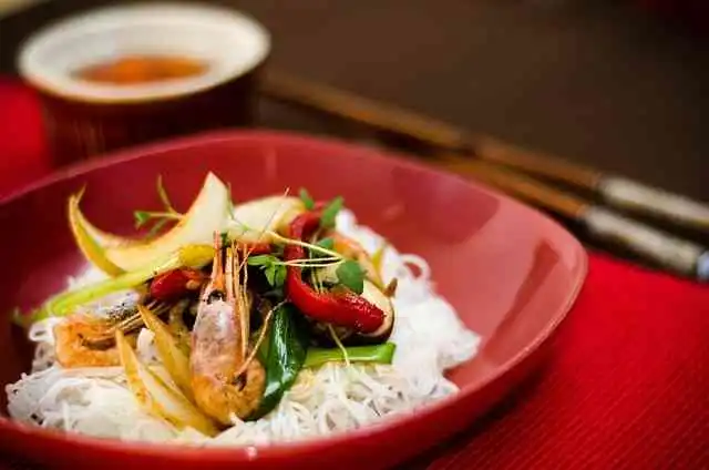 고른닭한마리칼국수006.webp